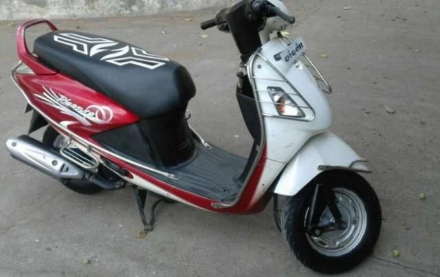 used pleasure scooty price