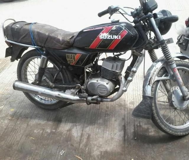 tvs suzuki old model