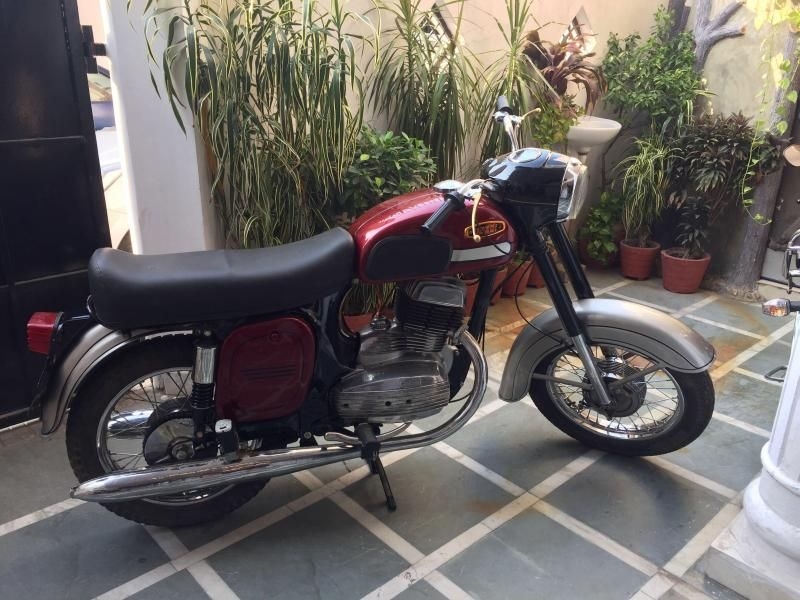 Ideal Jawa Yezdi Cl Ii Vintage Bike For Sale In Moradabad Id 1415845854 Droom