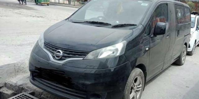 nissan van olx