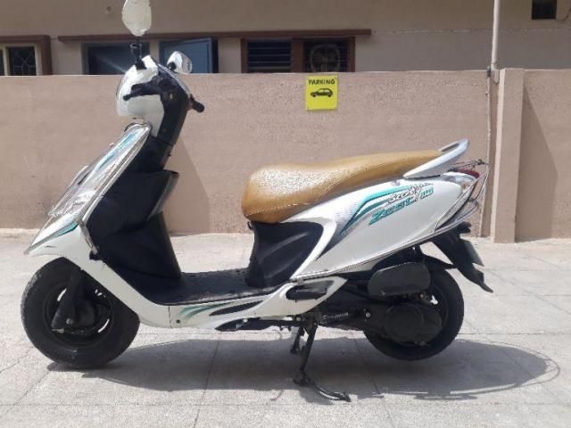 olx second hand scooty