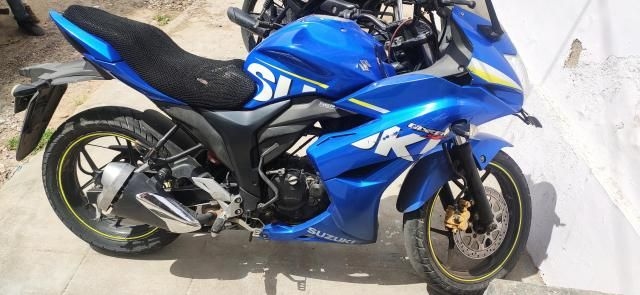 suzuki gixxer sf old model